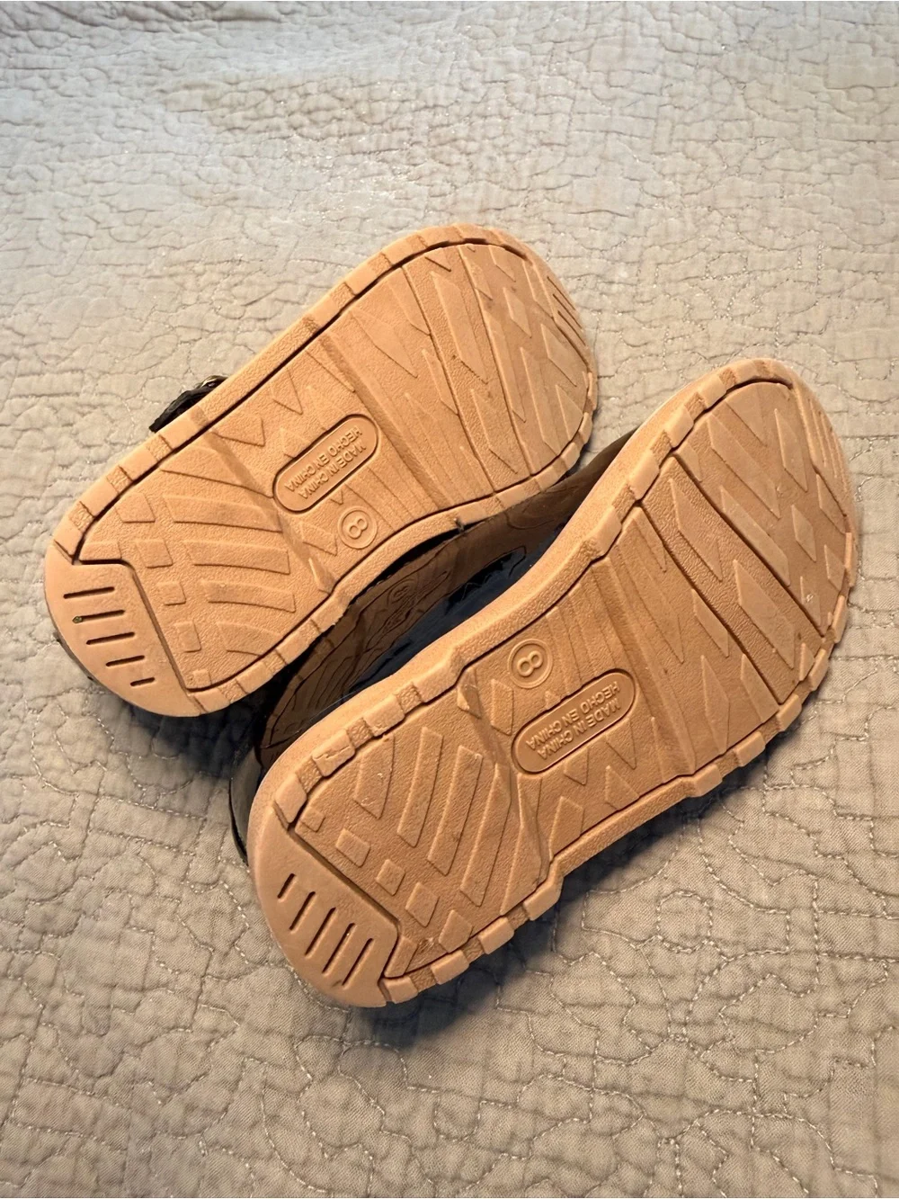 Old Navy Girls Black Patent Mary Jane Shoes with Tan Sole